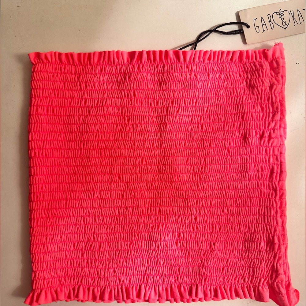 Hot pink tube top in the size S/M